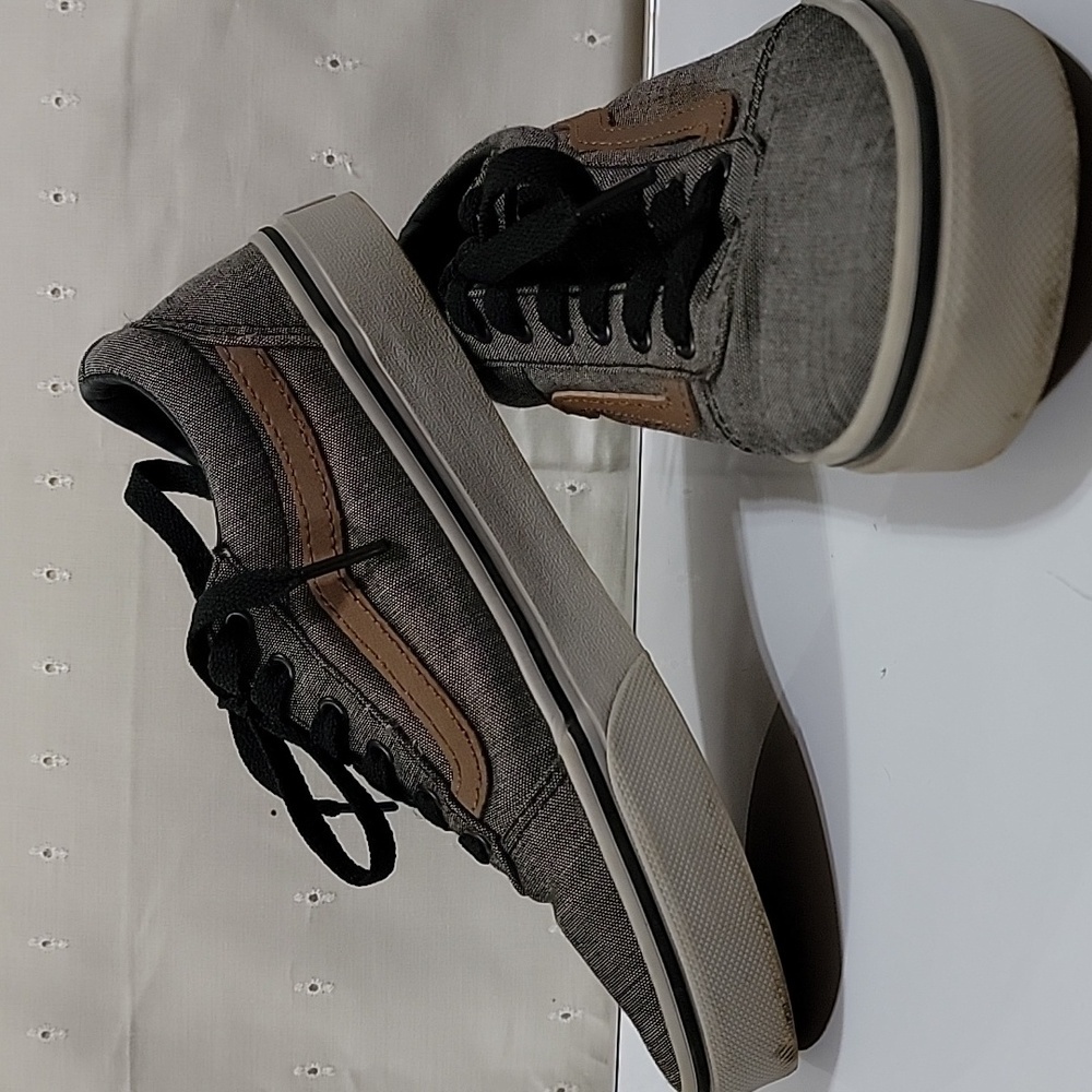 Boys Vans Off the Wall Sneakers, Gray/Brown, Size 3Y, Preowned‎